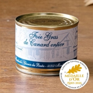 Boîte de foie gras de canard entier en conserve de 180 g, étiquette bleue illustrée d’une ferme, médaille d’or Concours Général Agricole Paris 2026